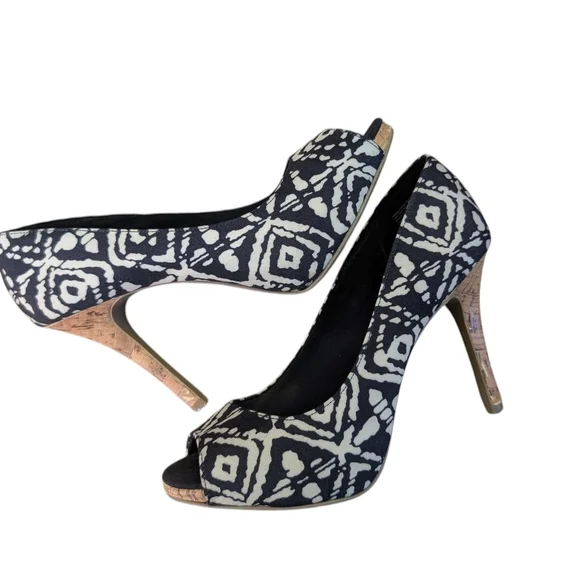 Christian Siriano Size 9 Stylish Black White Peep Open Toe Cork Heels Pattern - Picture 3 of 10